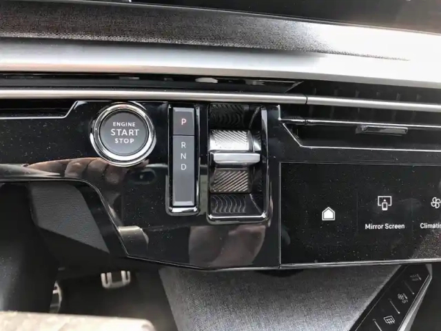 Peugeot 5008 electrique 230 ch 97 kwh grande autonomie — photo 14