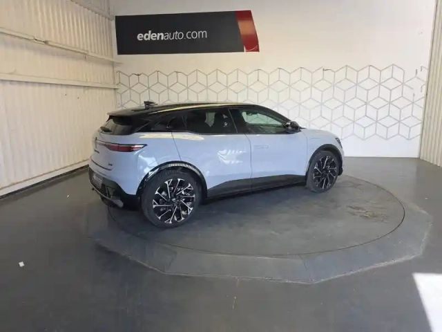 Renault Megane e-tech 220 ch autonomie confort — photo 5