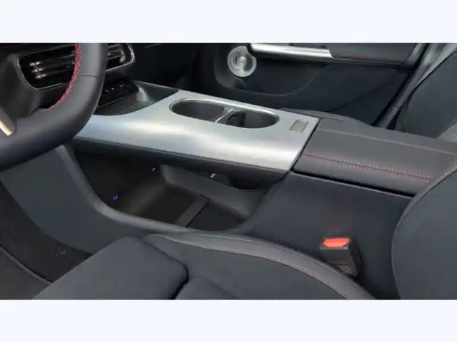 Mercedes Glb 200 — photo 20