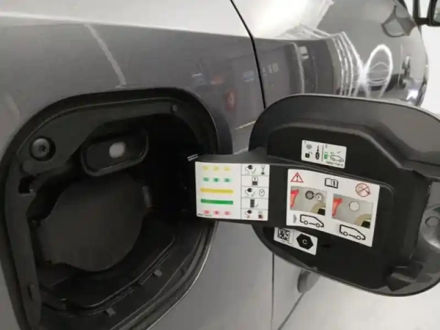 Renault Twingo e-tech electric zen r80 achat intégral - 21my — photo 10