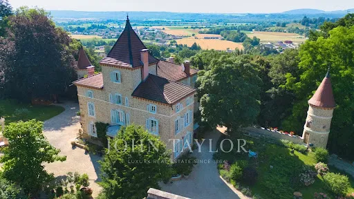 Propriété 18 pièces 780 m²