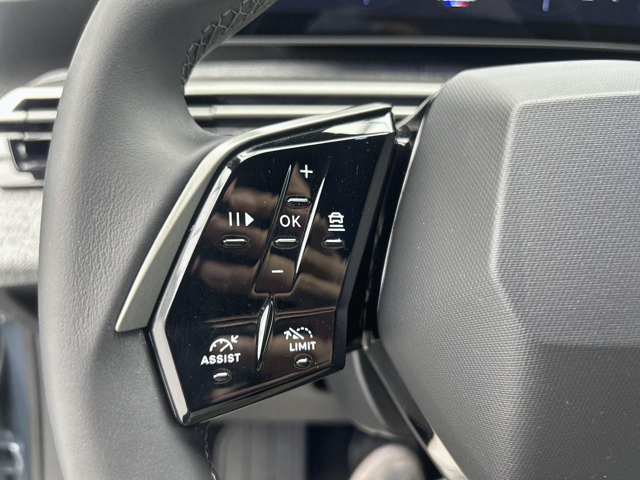 Peugeot 3008 hybrid 145 e-dcs6 allure — photo 24