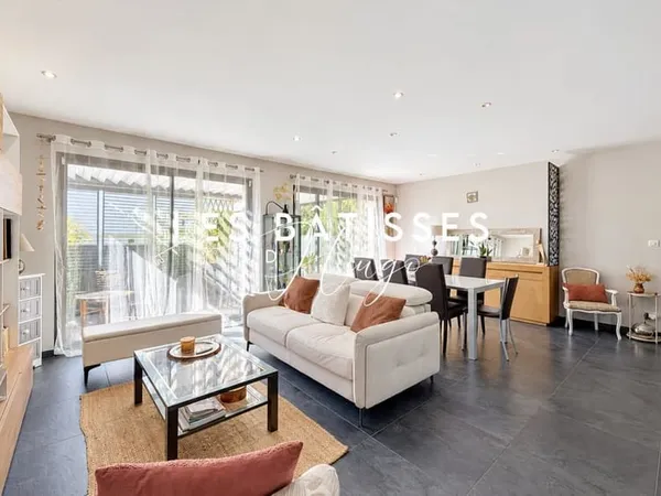 Maison Vente Salon-de-Provence 4p 99m² 449000€