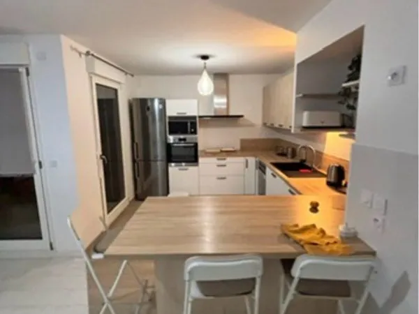 T4 meublé 82 m² - Métro 14 - DPE A - Parking - 3 chambres