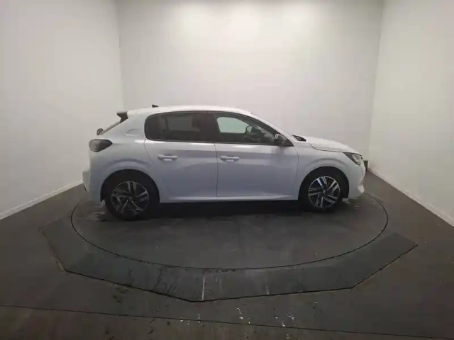 Peugeot 208 puretech 100 s&amp;s bvm6 — photo 5