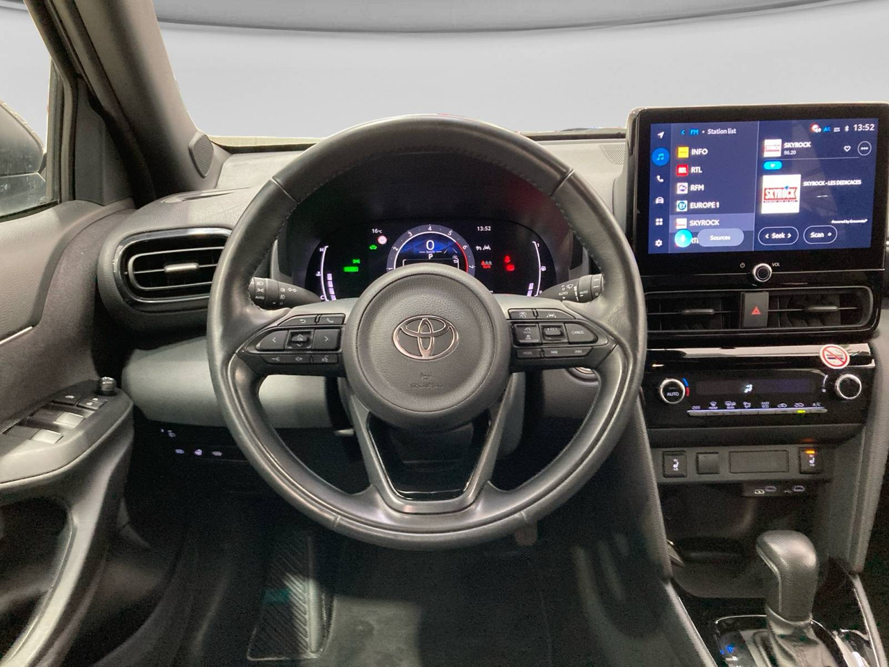 Toyota Yaris Cross — photo 13