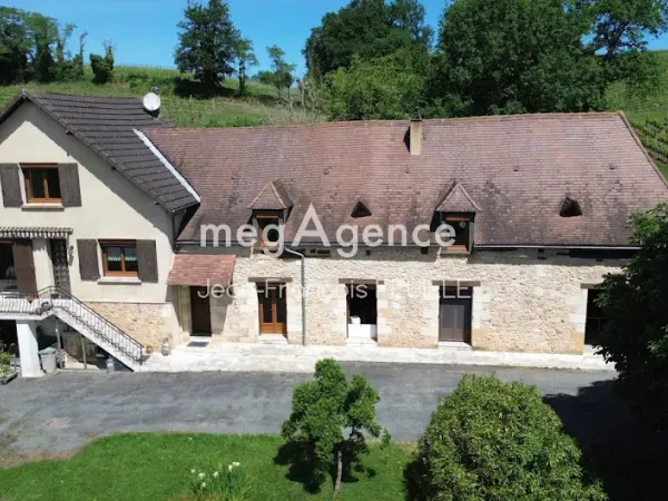 Maison 10 pièces 200 m²