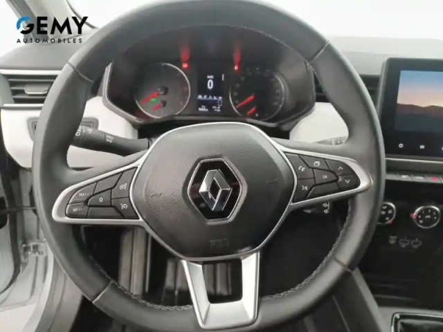 Renault Clio blue dci 100 — photo 17