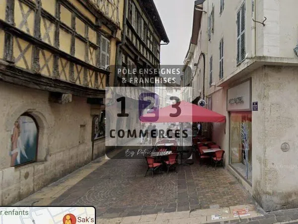 Local commercial 80 m²