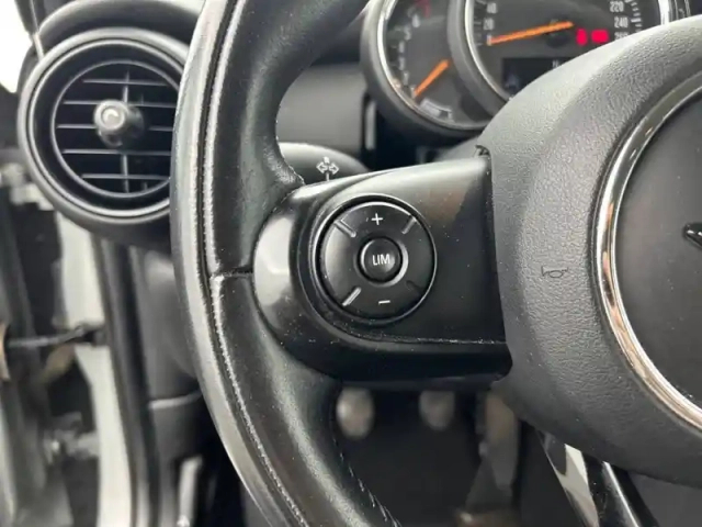 Mini Mini hatch 5 portes one 102 ch — photo 49
