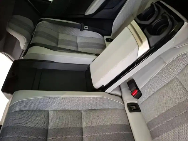 Renault Scenic e-tech electrique 220 ch grande autonomie — photo 46