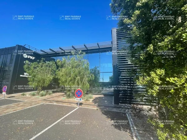 Bureau 178 m²