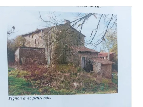Ferme typique du limousin Isolée
