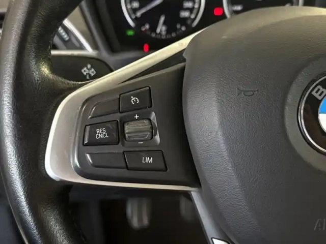 Bmw X1 sdrive 18 i xline — photo 18