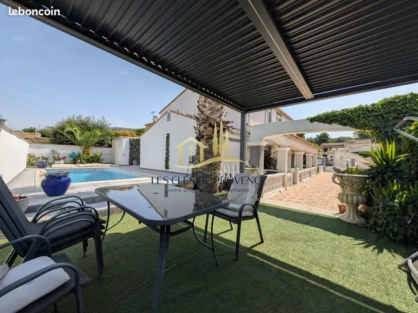 Villa 8 pièces 180 m²