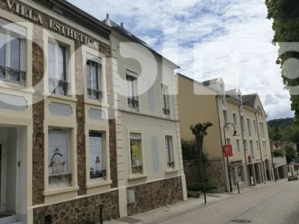 Local commercial 101 m²