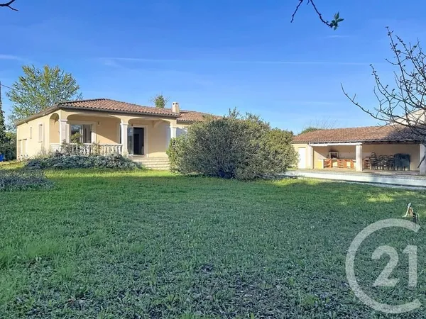 Maison 5 pièces 223 m²