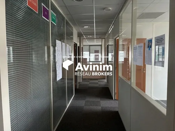 Bureaux 627 m²