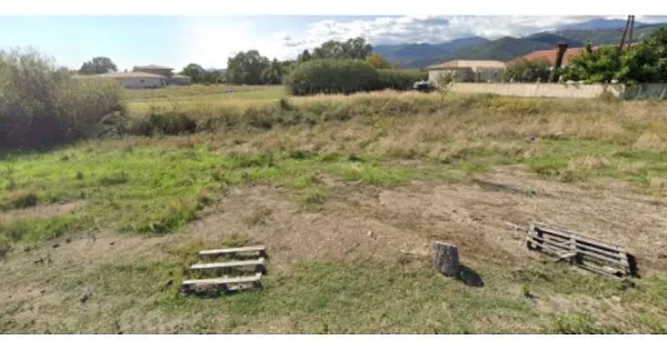 Terrain à bâtir 709 m²