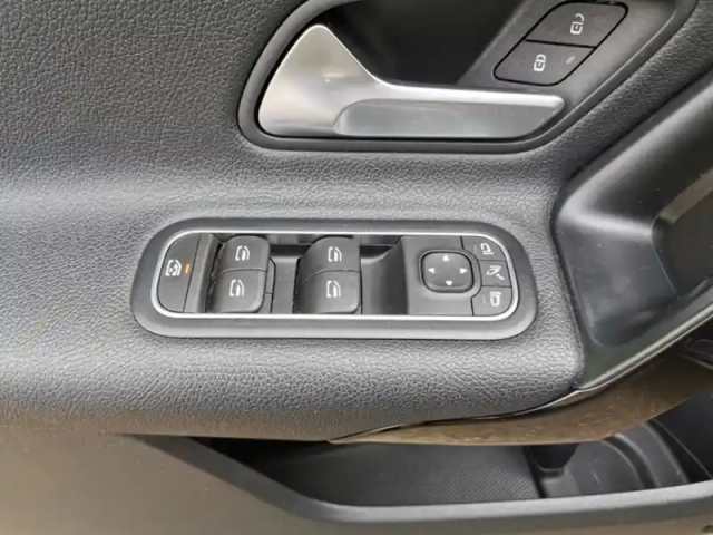 Mercedes Classe A 180 d style line bvm6 116 ch — photo 12