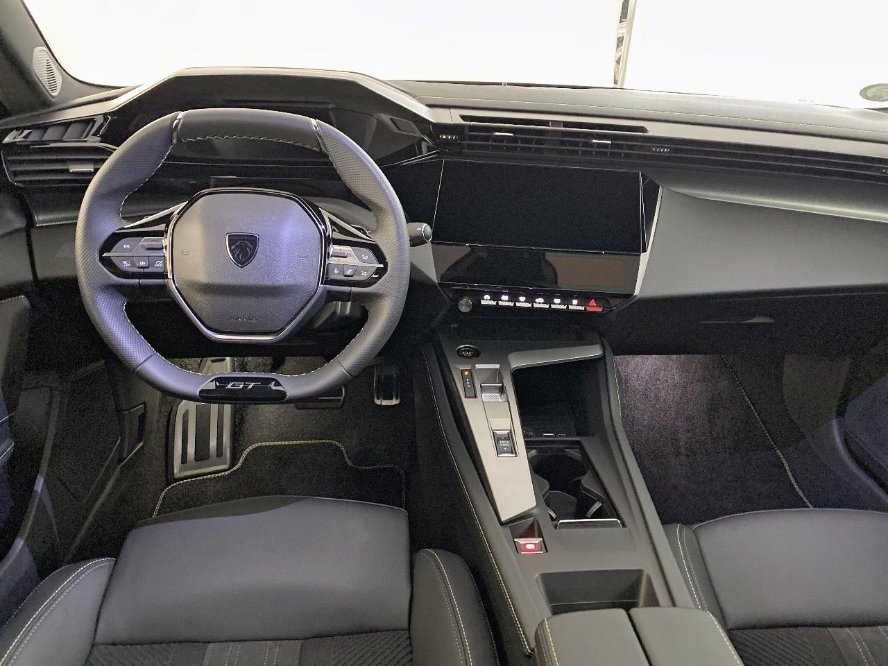Peugeot 308 sw electrique 55 kwh 156ch gt — photo 8