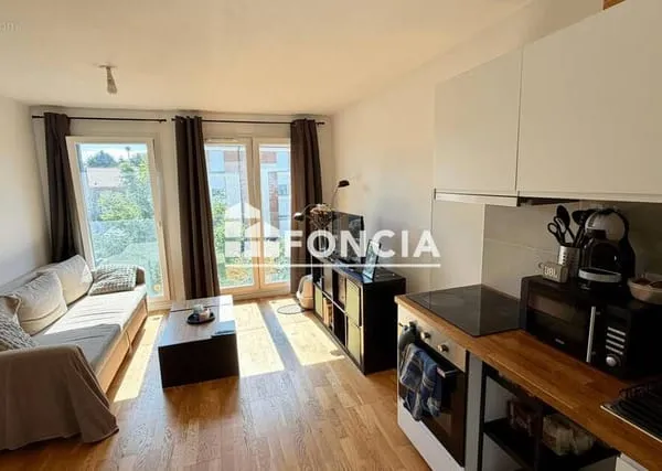 T2 avec parking en residence recente de standing