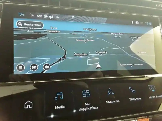 Peugeot 308 sw hybrid 145 e-dcs6 — photo 15
