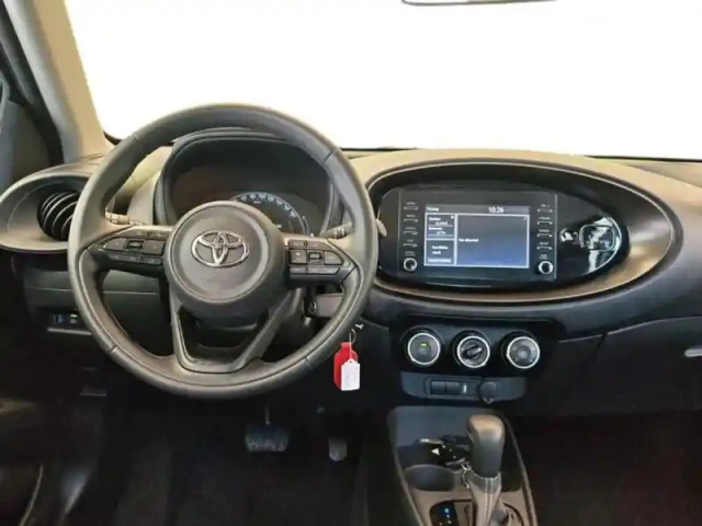 Toyota Aygo x 1.0 vvt-i 72ch dynamic s-cvt my23 — photo 27
