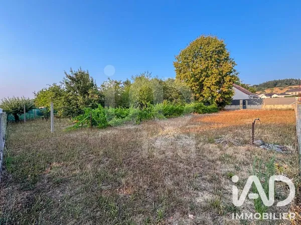 Terrain 647 m²
