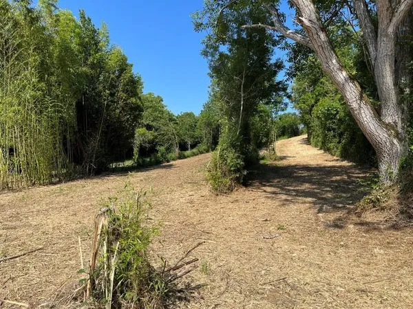 Terrain Sansais 3170 m2