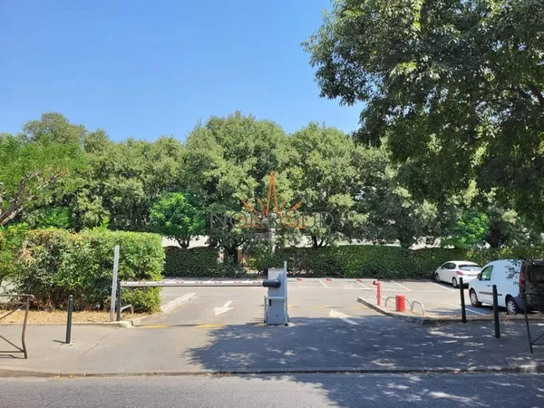 PARKING A LOUER AIX SUD