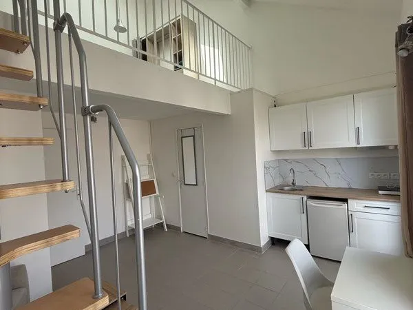 Studio en Duplex neuf tout équipé