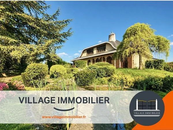 CHASSIEU - Maison de Type 7 - Studio - Combles aménageables