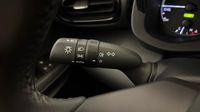 Toyota Yaris 116h Design 5p MY22 — photo 23