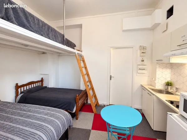 Studio 1 pièce 13 m²