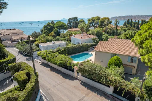 Villa 7 pièces 237 m²
