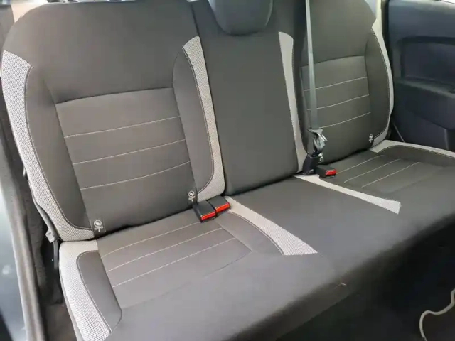 Dacia Sandero sce 75 — photo 15