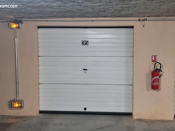 Garage/Box le Lavandou Saint Clair 16m2