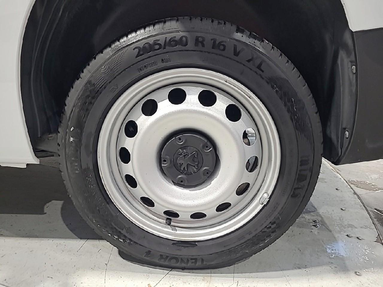 Peugeot Partner fourgon m 950 kg bluehdi 100 s&s bvm6 — photo 16