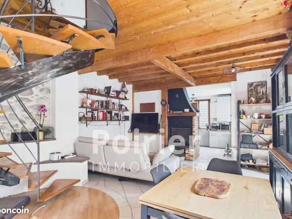 Appartement 4 pièces 93 m²