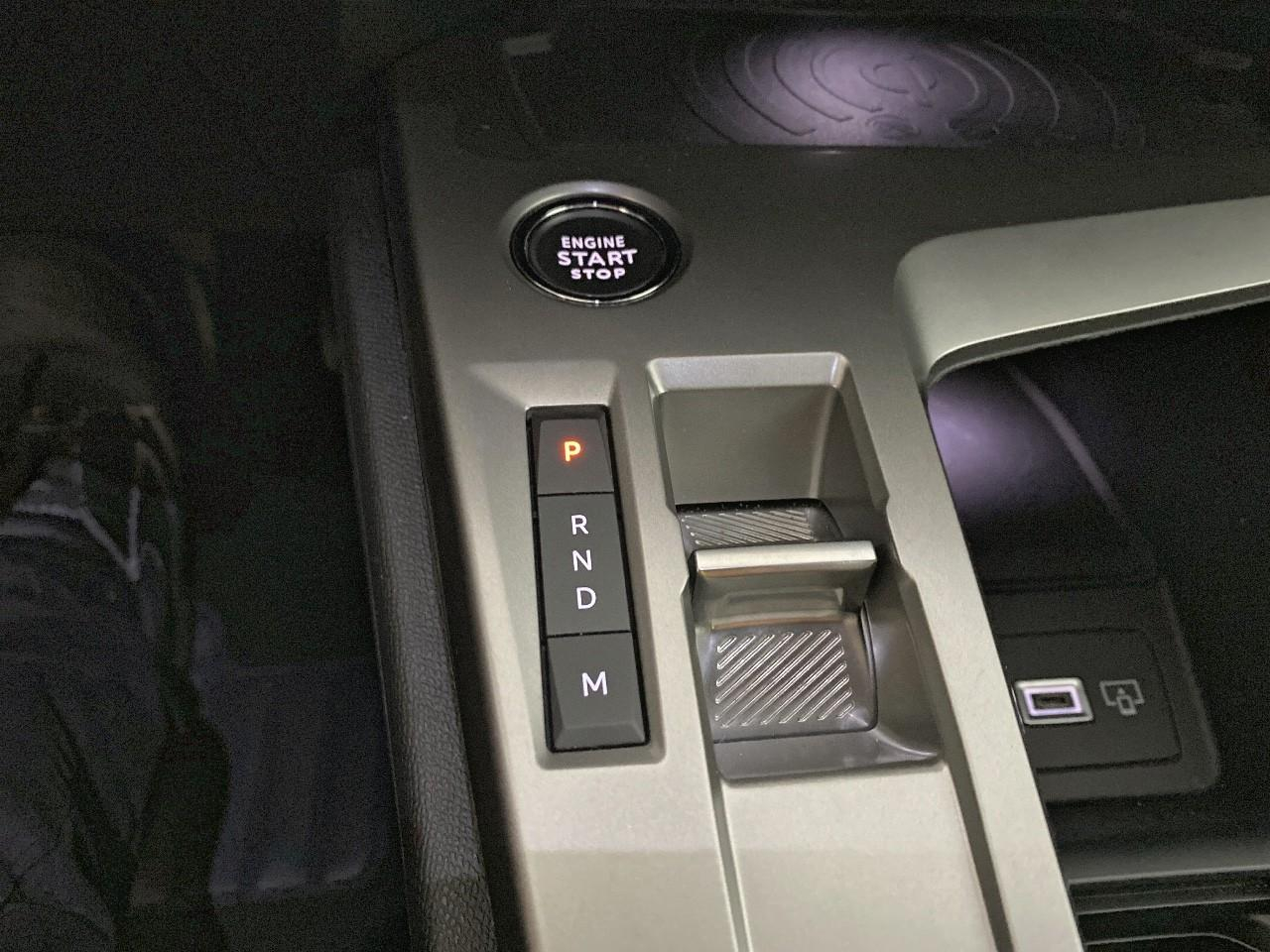 Peugeot 308 sw hybrid 145 e-dcs6 allure — photo 15