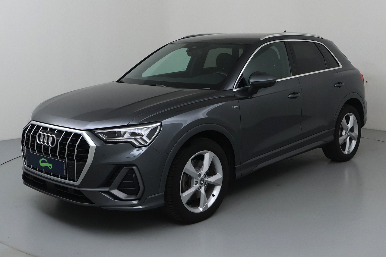 Audi Q3 — photo 1
