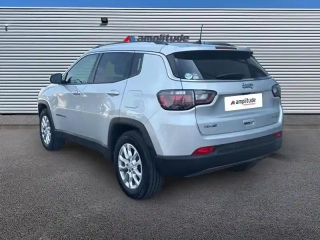 Jeep Compass 1.3 turbo t4 190ch phev 4xe limited at6 eawd — photo 7