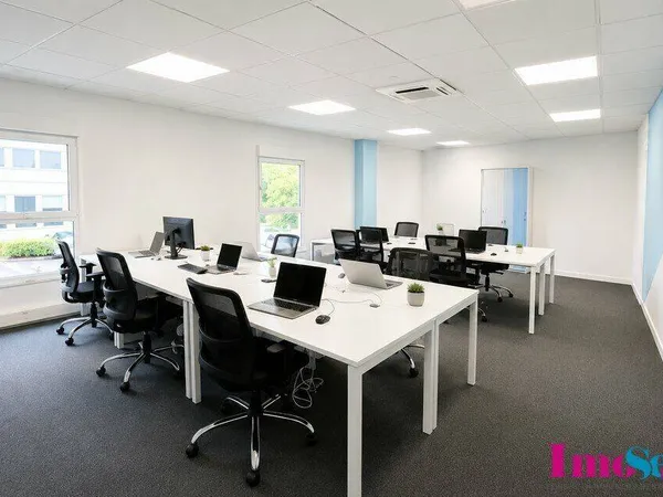 Bureau 143 m²