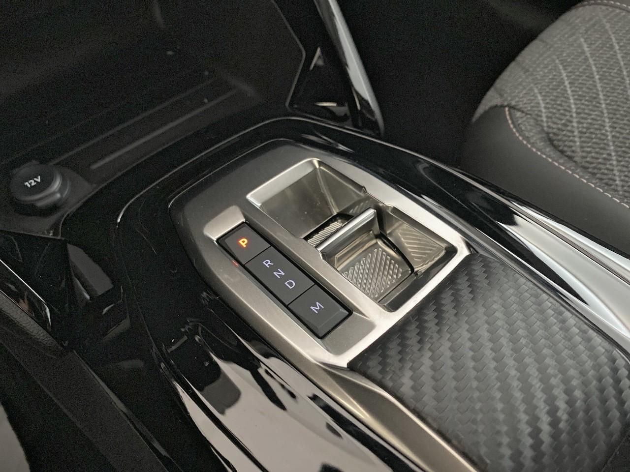 Peugeot 208 1.2 hybrid 100ch allure e-dcs6 — photo 18