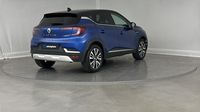 Renault Captur 1.6 E-Tech hybride 145ch Iconic — photo 5