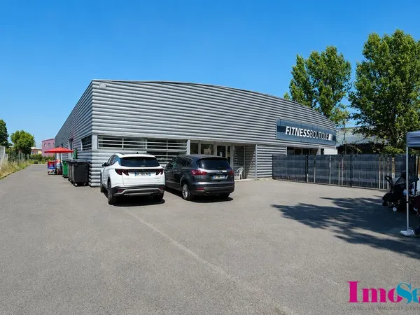 Entrepôt à LOUER