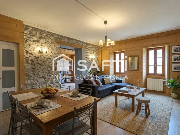 Appartement familial de 130m2 dans le coeur du village d'Abondance dans une maison traditionnelle du