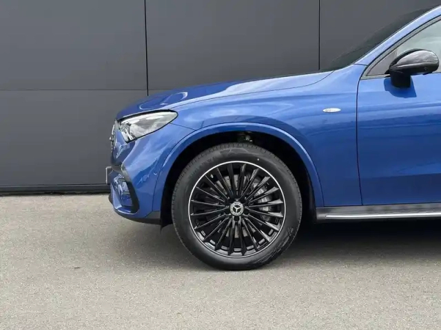 Mercedes Glc coupe 300 d e hybrid eq 9g-tronic 4matic — photo 29