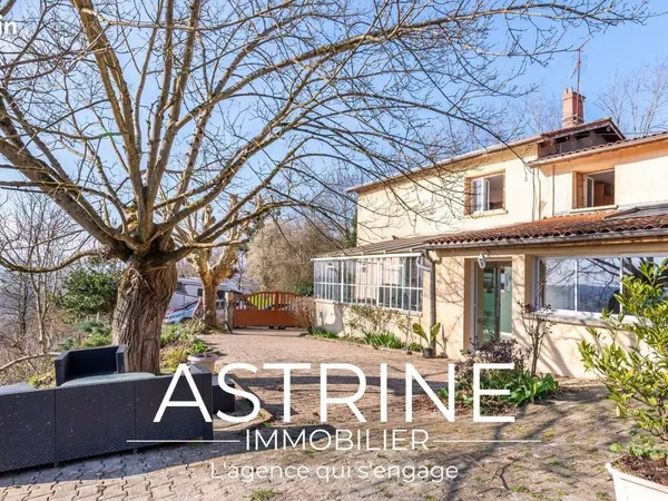 Maison 9 pièces 200 m²